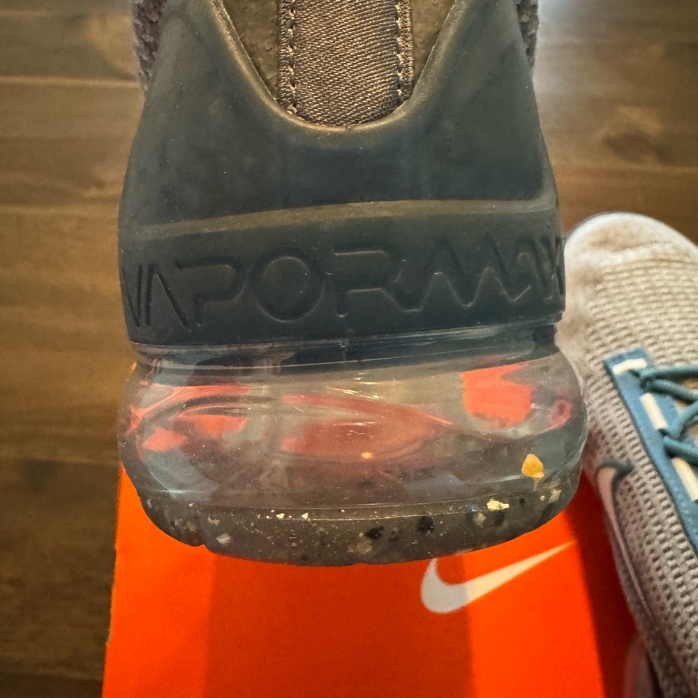 NWT 2021 VaporMax Flyknit Teal and Gray Running Shoes - Picture 7 of 8